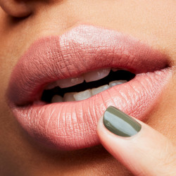 Lipstick Amplified - Half...